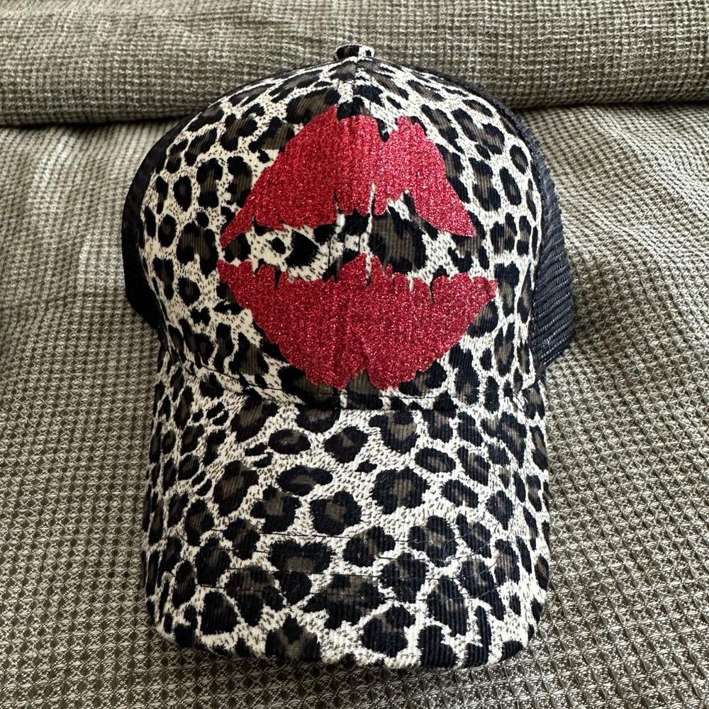 Leopard Print Cap with Red Lips